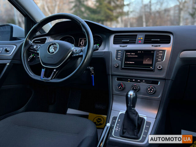 Белый Фольксваген Гольф, объемом двигателя 1.8 л и пробегом 108 тыс. км за 11300 $, фото 11 на Automoto.ua