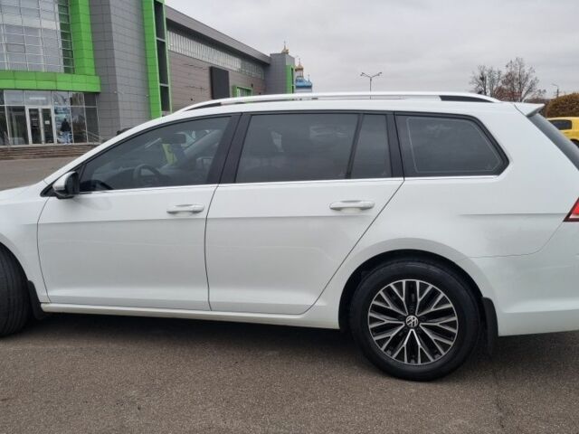 Белый Фольксваген Гольф, объемом двигателя 2 л и пробегом 203 тыс. км за 15500 $, фото 12 на Automoto.ua