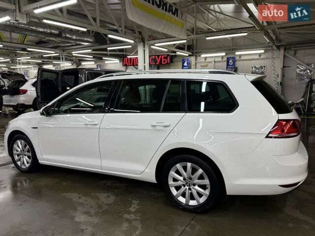 Белый Фольксваген Гольф, объемом двигателя 1.6 л и пробегом 285 тыс. км за 10800 $, фото 26 на Automoto.ua