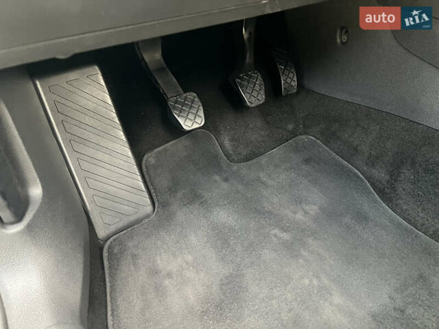 Білий Фольксваген Гольф, об'ємом двигуна 2 л та пробігом 207 тис. км за 13500 $, фото 42 на Automoto.ua