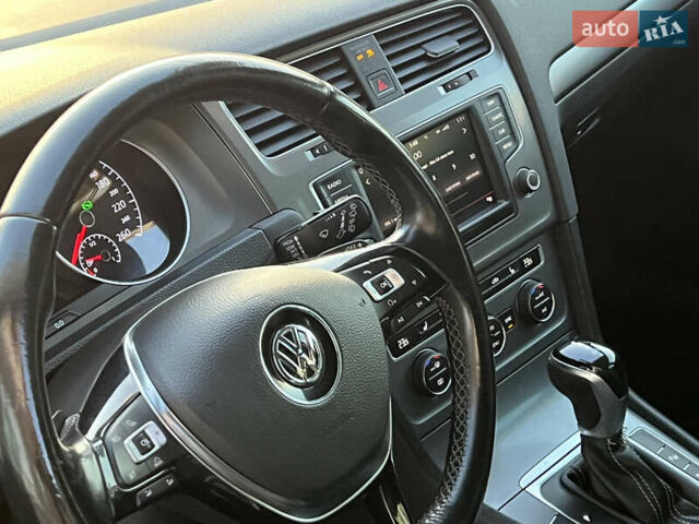 Белый Фольксваген Гольф, объемом двигателя 1.6 л и пробегом 241 тыс. км за 11600 $, фото 50 на Automoto.ua