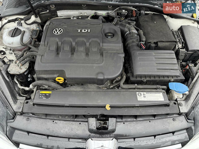 Фольксваген Гольф 2015 в Борисполе на Automoto.ua Белый Фольксваген Гольф, объемом двигателя 1.97 л и пробегом 227 тыс. км за 14100 $, фото 13 на Automoto.ua