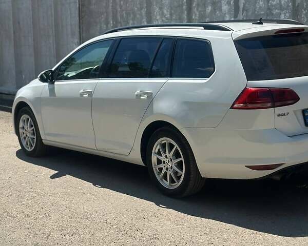 Білий Фольксваген Гольф, об'ємом двигуна 2 л та пробігом 244 тис. км за 13700 $, фото 5 на Automoto.ua