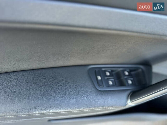 Белый Фольксваген Гольф, объемом двигателя 1.97 л и пробегом 177 тыс. км за 11800 $, фото 46 на Automoto.ua