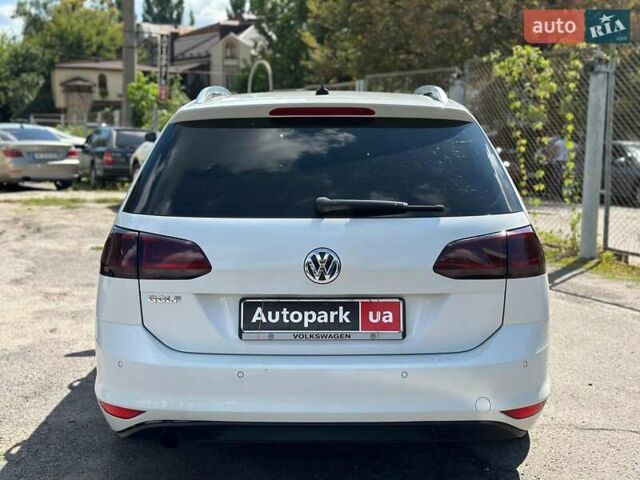 Белый Фольксваген Гольф, объемом двигателя 1.6 л и пробегом 262 тыс. км за 10480 $, фото 6 на Automoto.ua