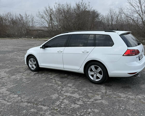 Белый Фольксваген Гольф, объемом двигателя 1.97 л и пробегом 184 тыс. км за 11500 $, фото 2 на Automoto.ua