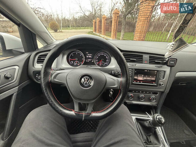 Білий Фольксваген Гольф, об'ємом двигуна 1.6 л та пробігом 220 тис. км за 11000 $, фото 29 на Automoto.ua