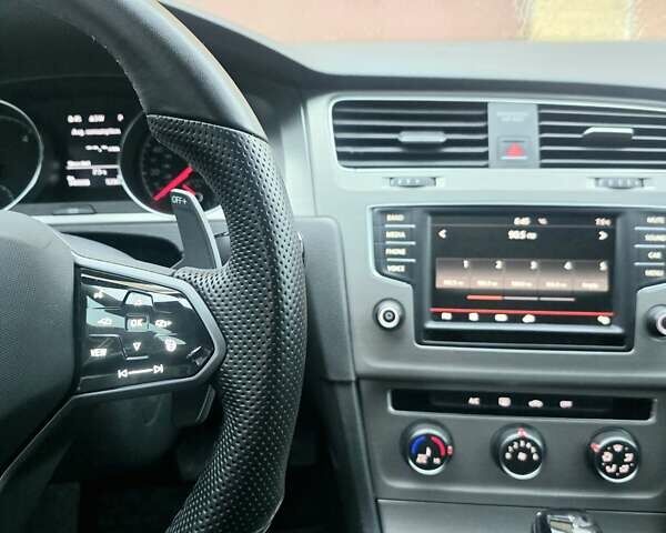 Білий Фольксваген Гольф, об'ємом двигуна 1.97 л та пробігом 140 тис. км за 13333 $, фото 10 на Automoto.ua