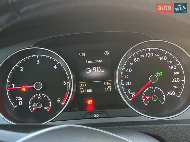 Белый Фольксваген Гольф, объемом двигателя 1.6 л и пробегом 241 тыс. км за 11600 $, фото 73 на Automoto.ua
