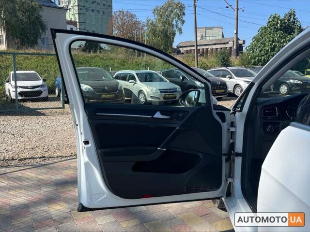 Белый Фольксваген Гольф, объемом двигателя 1.6 л и пробегом 208 тыс. км за 13300 $, фото 11 на Automoto.ua