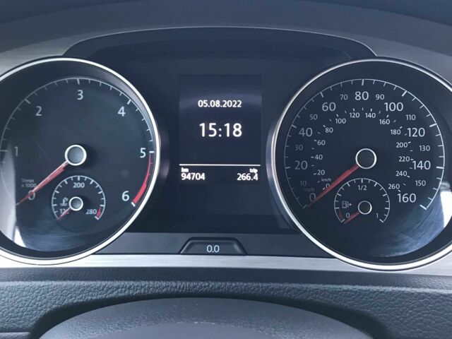 Білий Фольксваген Гольф, об'ємом двигуна 2 л та пробігом 122 тис. км за 14559 $, фото 5 на Automoto.ua