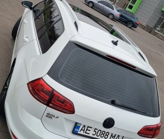 Белый Фольксваген Гольф, объемом двигателя 2 л и пробегом 203 тыс. км за 15500 $, фото 16 на Automoto.ua