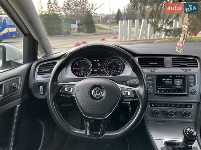 Білий Фольксваген Гольф, об'ємом двигуна 1.6 л та пробігом 280 тис. км за 9800 $, фото 12 на Automoto.ua