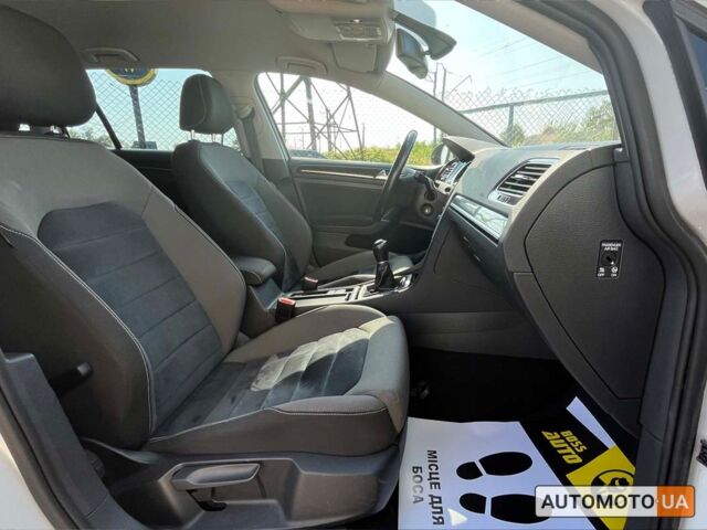 Белый Фольксваген Гольф, объемом двигателя 1.6 л и пробегом 208 тыс. км за 13300 $, фото 25 на Automoto.ua