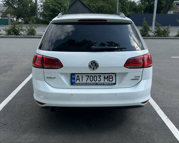 Білий Фольксваген Гольф, об'ємом двигуна 1.6 л та пробігом 235 тис. км за 12900 $, фото 8 на Automoto.ua