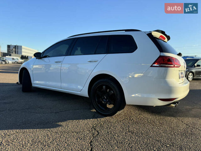 Белый Фольксваген Гольф, объемом двигателя 1.97 л и пробегом 177 тыс. км за 11800 $, фото 6 на Automoto.ua