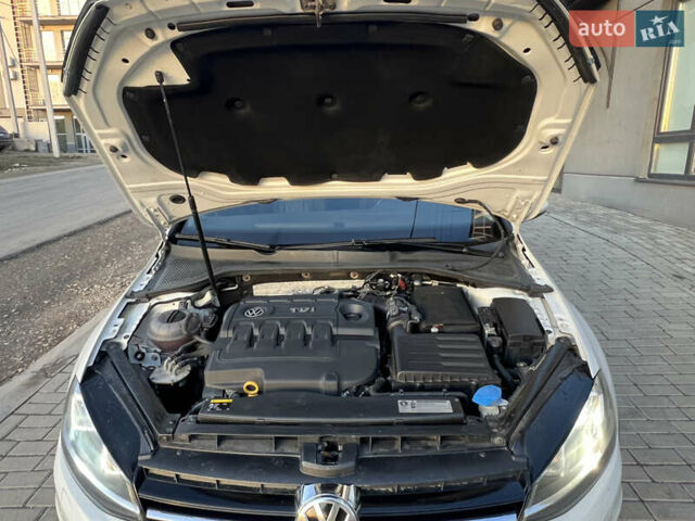 Белый Фольксваген Гольф, объемом двигателя 1.6 л и пробегом 241 тыс. км за 11600 $, фото 41 на Automoto.ua