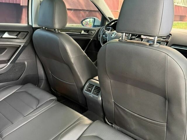 Белый Фольксваген Гольф, объемом двигателя 2 л и пробегом 250 тыс. км за 12000 $, фото 18 на Automoto.ua