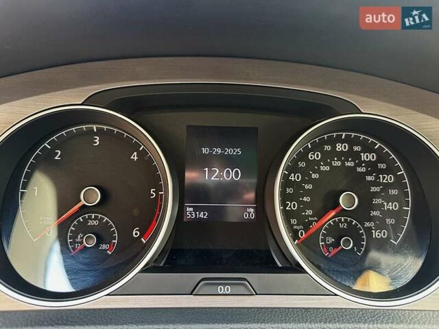 Белый Фольксваген Гольф, объемом двигателя 1.97 л и пробегом 53 тыс. км за 16000 $, фото 7 на Automoto.ua