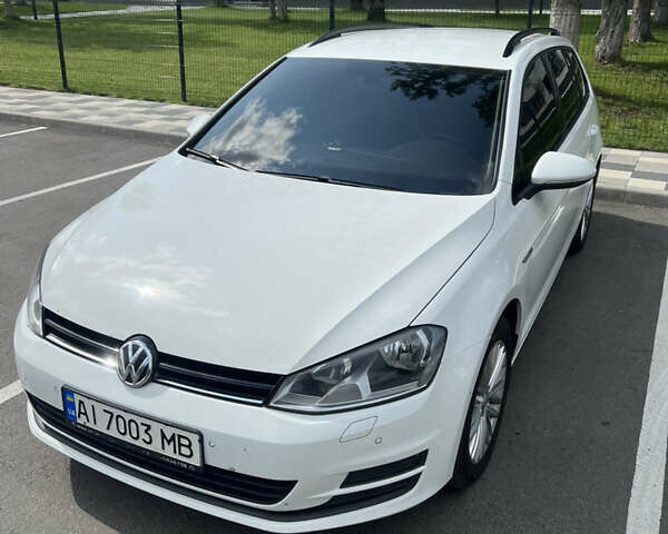 Білий Фольксваген Гольф, об'ємом двигуна 1.6 л та пробігом 235 тис. км за 12900 $, фото 1 на Automoto.ua