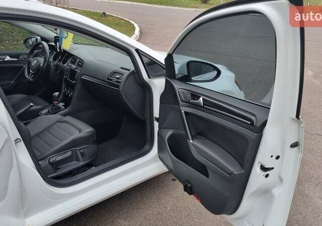 Білий Фольксваген Гольф, об'ємом двигуна 1.97 л та пробігом 203 тис. км за 15500 $, фото 19 на Automoto.ua