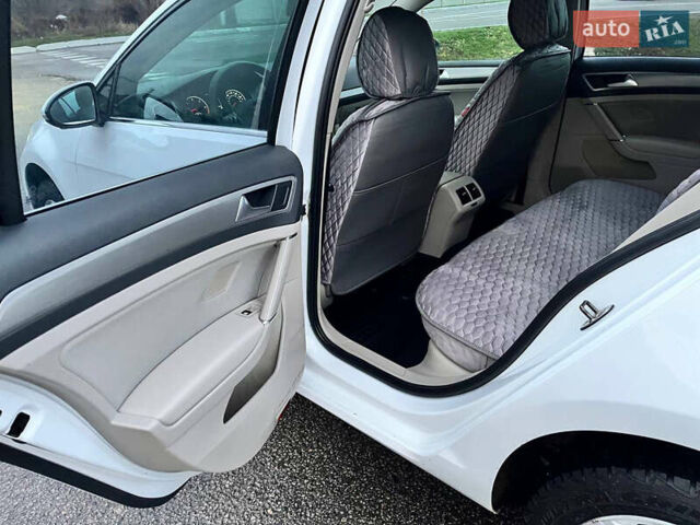 Белый Фольксваген Гольф, объемом двигателя 1.97 л и пробегом 208 тыс. км за 10600 $, фото 36 на Automoto.ua