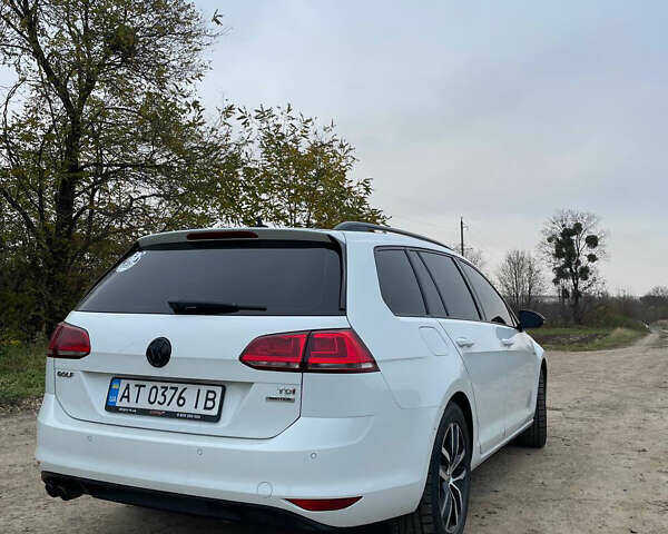 Белый Фольксваген Гольф, объемом двигателя 1.6 л и пробегом 283 тыс. км за 9699 $, фото 2 на Automoto.ua