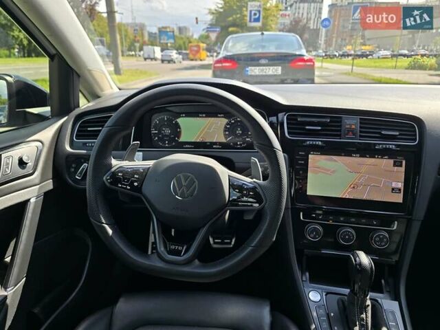 Білий Фольксваген Гольф, об'ємом двигуна 1.97 л та пробігом 62 тис. км за 18000 $, фото 31 на Automoto.ua