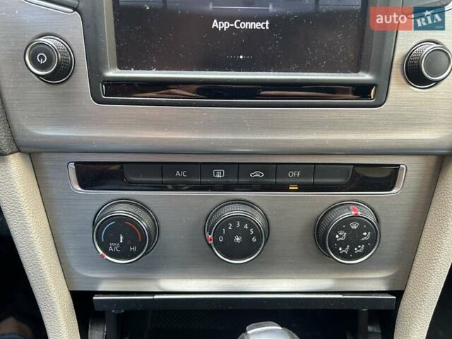 Белый Фольксваген Гольф, объемом двигателя 1.97 л и пробегом 178 тыс. км за 12350 $, фото 11 на Automoto.ua