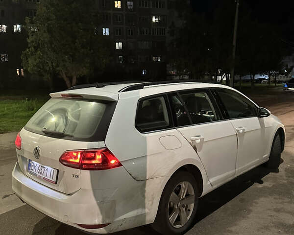 Белый Фольксваген Гольф, объемом двигателя 1.97 л и пробегом 240 тыс. км за 10300 $, фото 2 на Automoto.ua