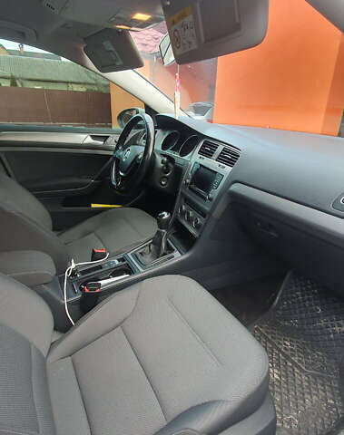 Белый Фольксваген Гольф, объемом двигателя 1.4 л и пробегом 274 тыс. км за 7990 $, фото 13 на Automoto.ua