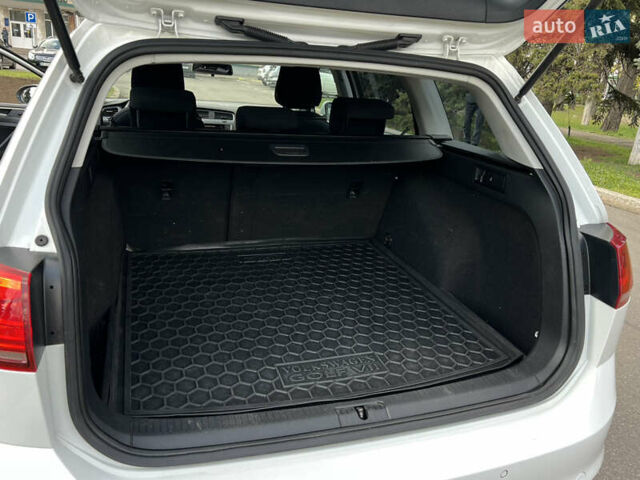 Білий Фольксваген Гольф, об'ємом двигуна 1.6 л та пробігом 195 тис. км за 11799 $, фото 10 на Automoto.ua