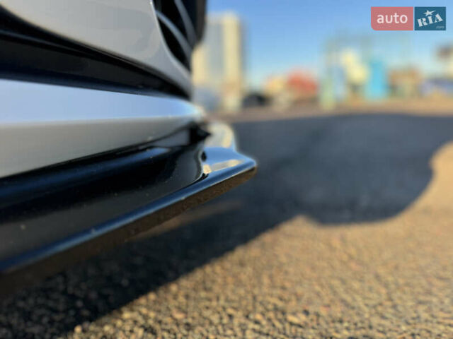 Белый Фольксваген Гольф, объемом двигателя 1.97 л и пробегом 177 тыс. км за 11800 $, фото 19 на Automoto.ua