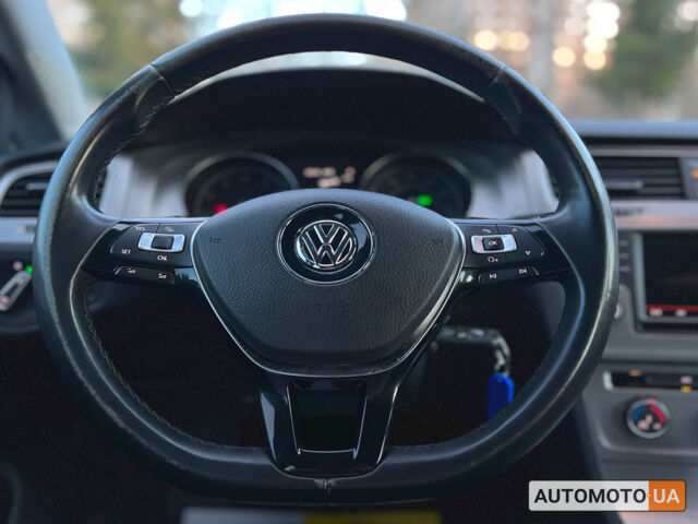 Белый Фольксваген Гольф, объемом двигателя 1.8 л и пробегом 108 тыс. км за 11300 $, фото 16 на Automoto.ua