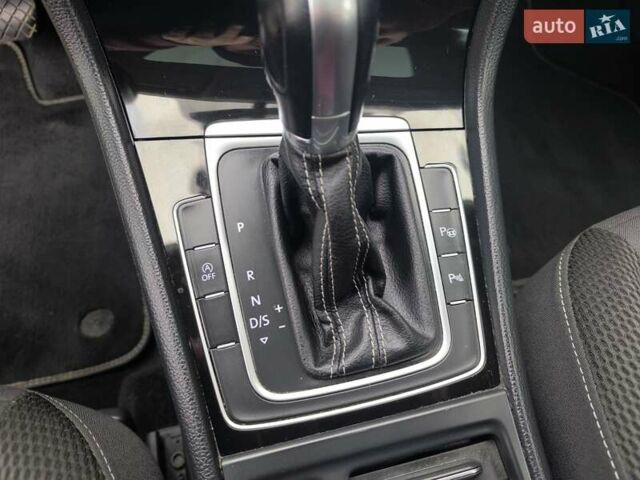 Белый Фольксваген Гольф, объемом двигателя 1.4 л и пробегом 259 тыс. км за 10550 $, фото 23 на Automoto.ua