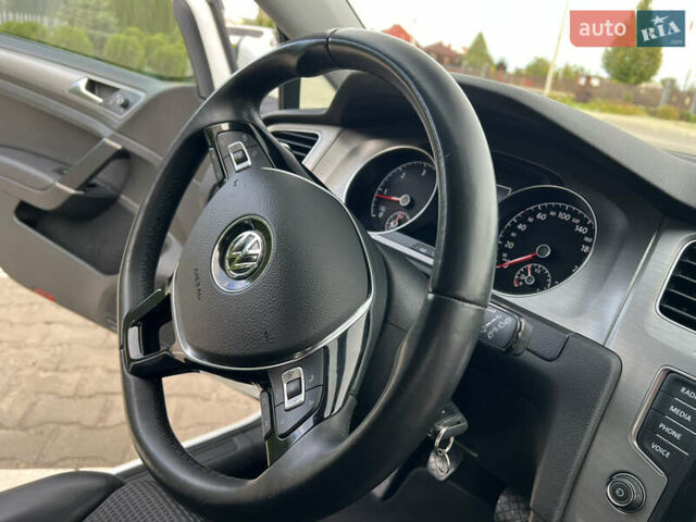 Білий Фольксваген Гольф, об'ємом двигуна 2 л та пробігом 207 тис. км за 13500 $, фото 31 на Automoto.ua