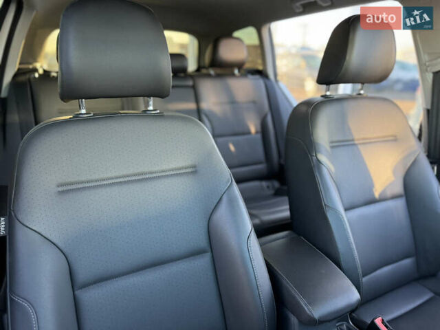 Белый Фольксваген Гольф, объемом двигателя 1.97 л и пробегом 177 тыс. км за 11800 $, фото 82 на Automoto.ua