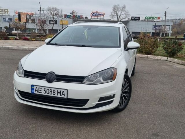 Белый Фольксваген Гольф, объемом двигателя 2 л и пробегом 203 тыс. км за 15500 $, фото 2 на Automoto.ua