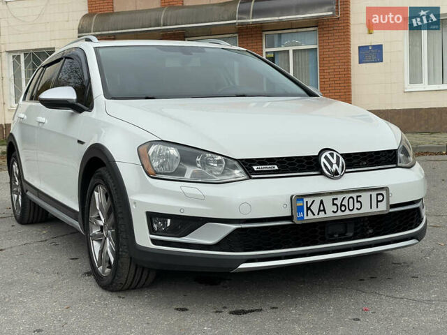 Белый Фольксваген Гольф, объемом двигателя 1.8 л и пробегом 139 тыс. км за 13900 $, фото 13 на Automoto.ua