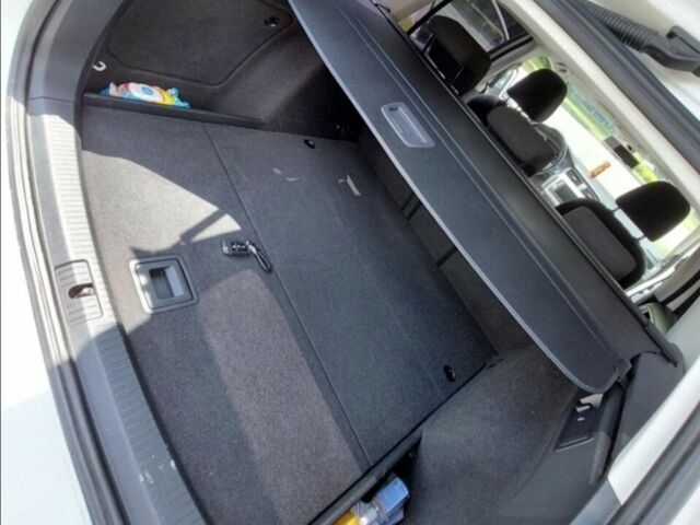 Фольксваген Гольф 2016 в Хмельницком на Automoto.ua Белый Фольксваген Гольф, объемом двигателя 0 л и пробегом 287 тыс. км за 10600 $, фото 4 на Automoto.ua