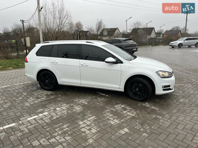 Белый Фольксваген Гольф, объемом двигателя 1.6 л и пробегом 280 тыс. км за 11500 $, фото 5 на Automoto.ua