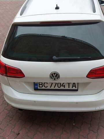 Белый Фольксваген Гольф, объемом двигателя 1.6 л и пробегом 225 тыс. км за 11800 $, фото 4 на Automoto.ua