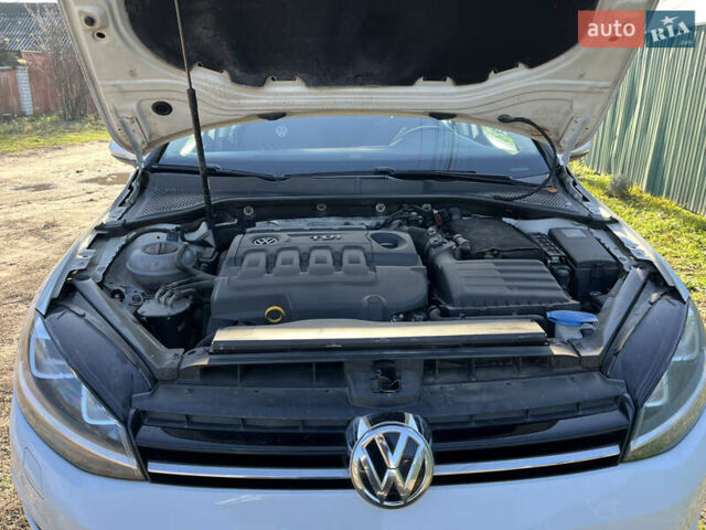 Белый Фольксваген Гольф, объемом двигателя 1.6 л и пробегом 238 тыс. км за 15000 $, фото 53 на Automoto.ua