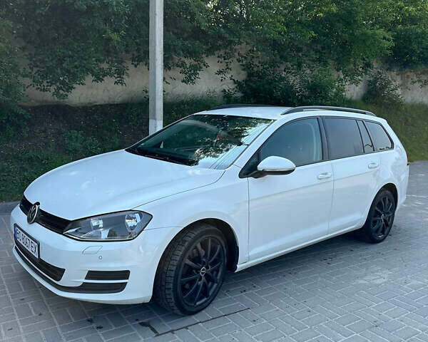 Белый Фольксваген Гольф, объемом двигателя 1.6 л и пробегом 202 тыс. км за 10800 $, фото 2 на Automoto.ua