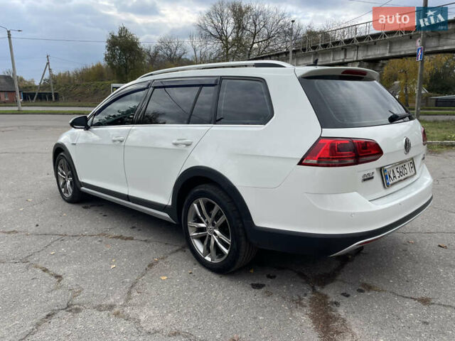 Белый Фольксваген Гольф, объемом двигателя 1.8 л и пробегом 139 тыс. км за 13900 $, фото 24 на Automoto.ua