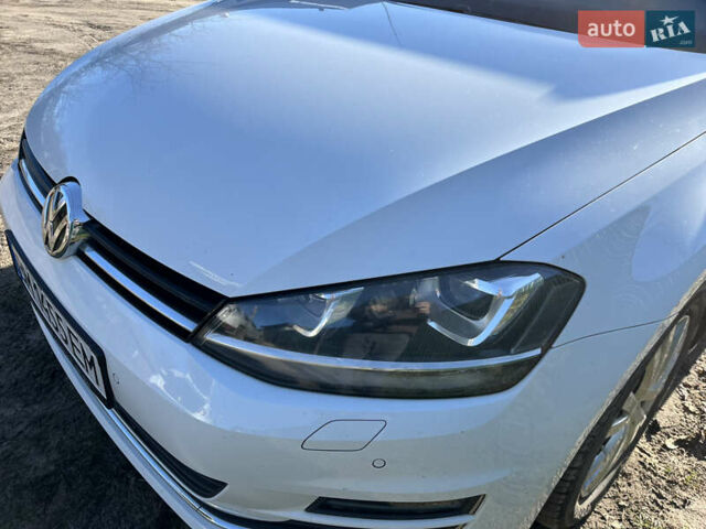 Белый Фольксваген Гольф, объемом двигателя 1.6 л и пробегом 238 тыс. км за 15000 $, фото 47 на Automoto.ua