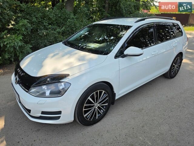Білий Фольксваген Гольф, об'ємом двигуна 1.6 л та пробігом 250 тис. км за 10800 $, фото 13 на Automoto.ua