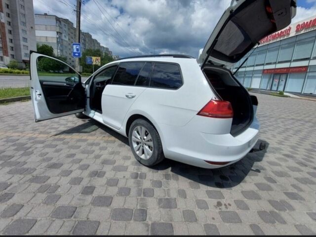 Фольксваген Гольф 2016 в Хмельницком на Automoto.ua Белый Фольксваген Гольф, объемом двигателя 0 л и пробегом 287 тыс. км за 10600 $, фото 3 на Automoto.ua