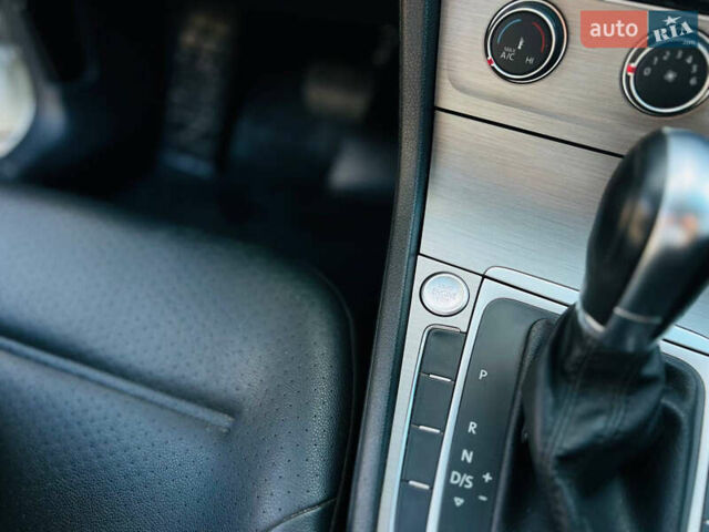 Белый Фольксваген Гольф, объемом двигателя 1.8 л и пробегом 82 тыс. км за 12800 $, фото 17 на Automoto.ua