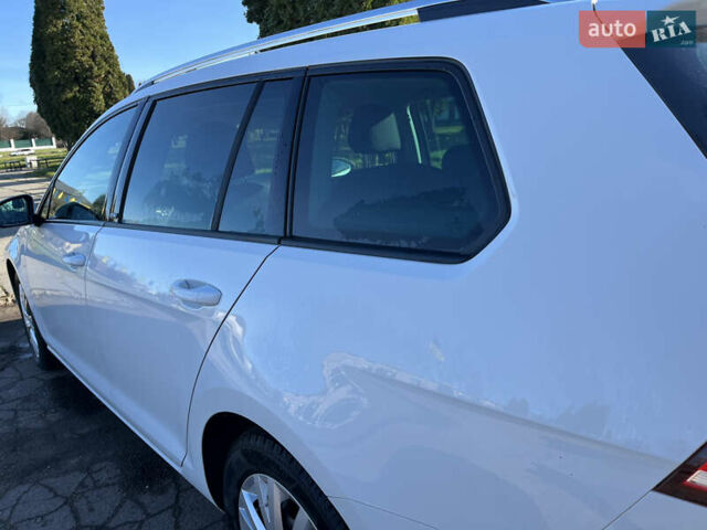 Белый Фольксваген Гольф, объемом двигателя 1.6 л и пробегом 238 тыс. км за 15000 $, фото 8 на Automoto.ua